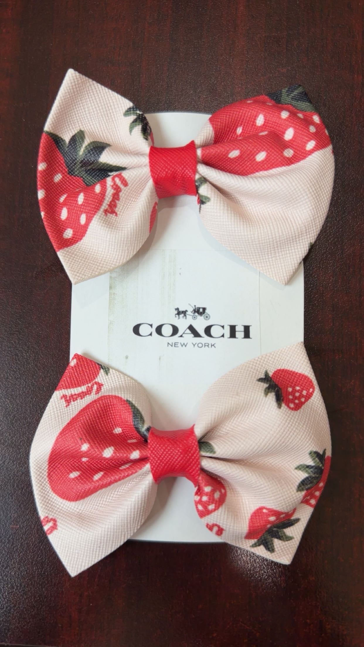 White Strawberry   Pair of Bows