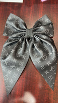 Black Bow
