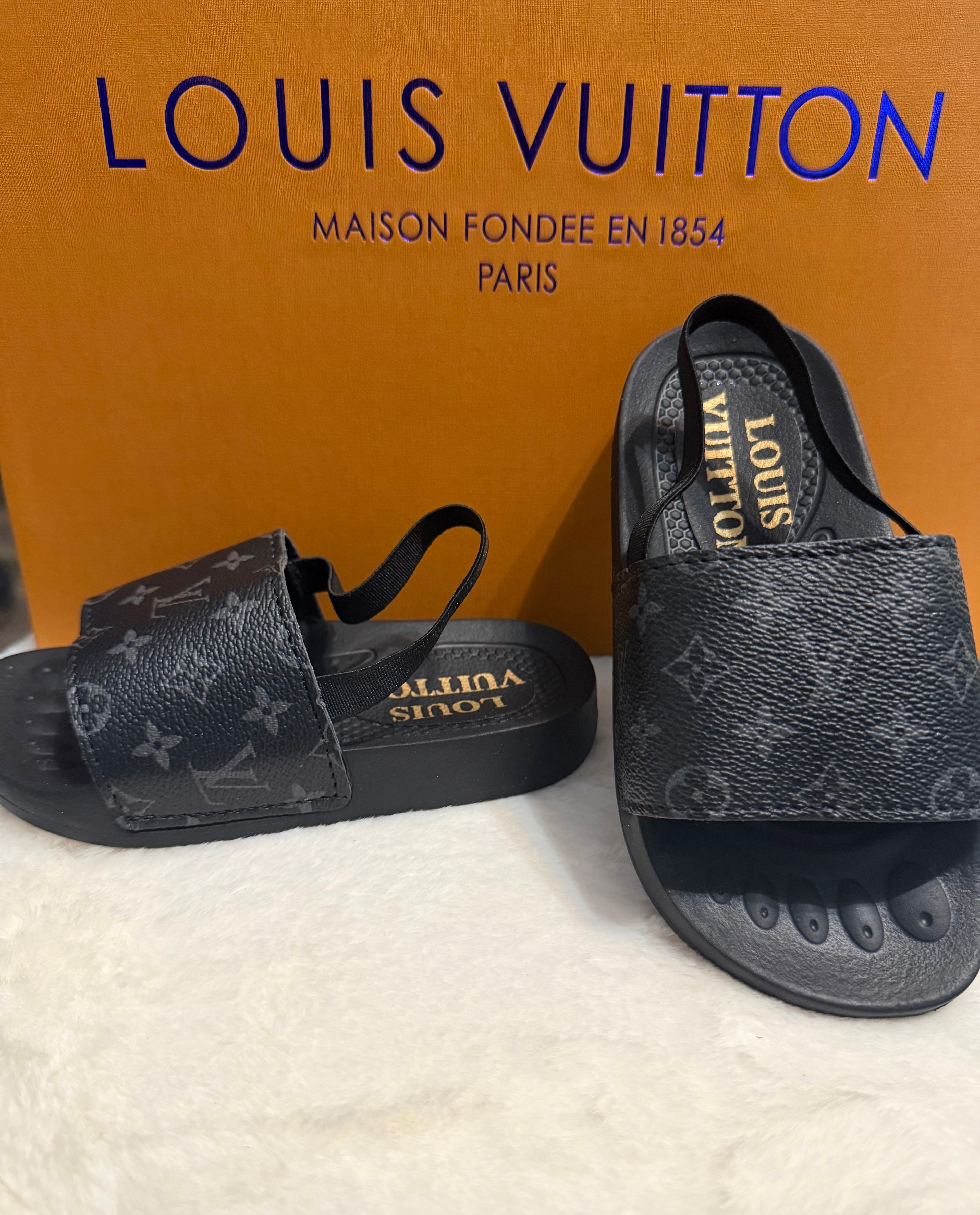 Sandal