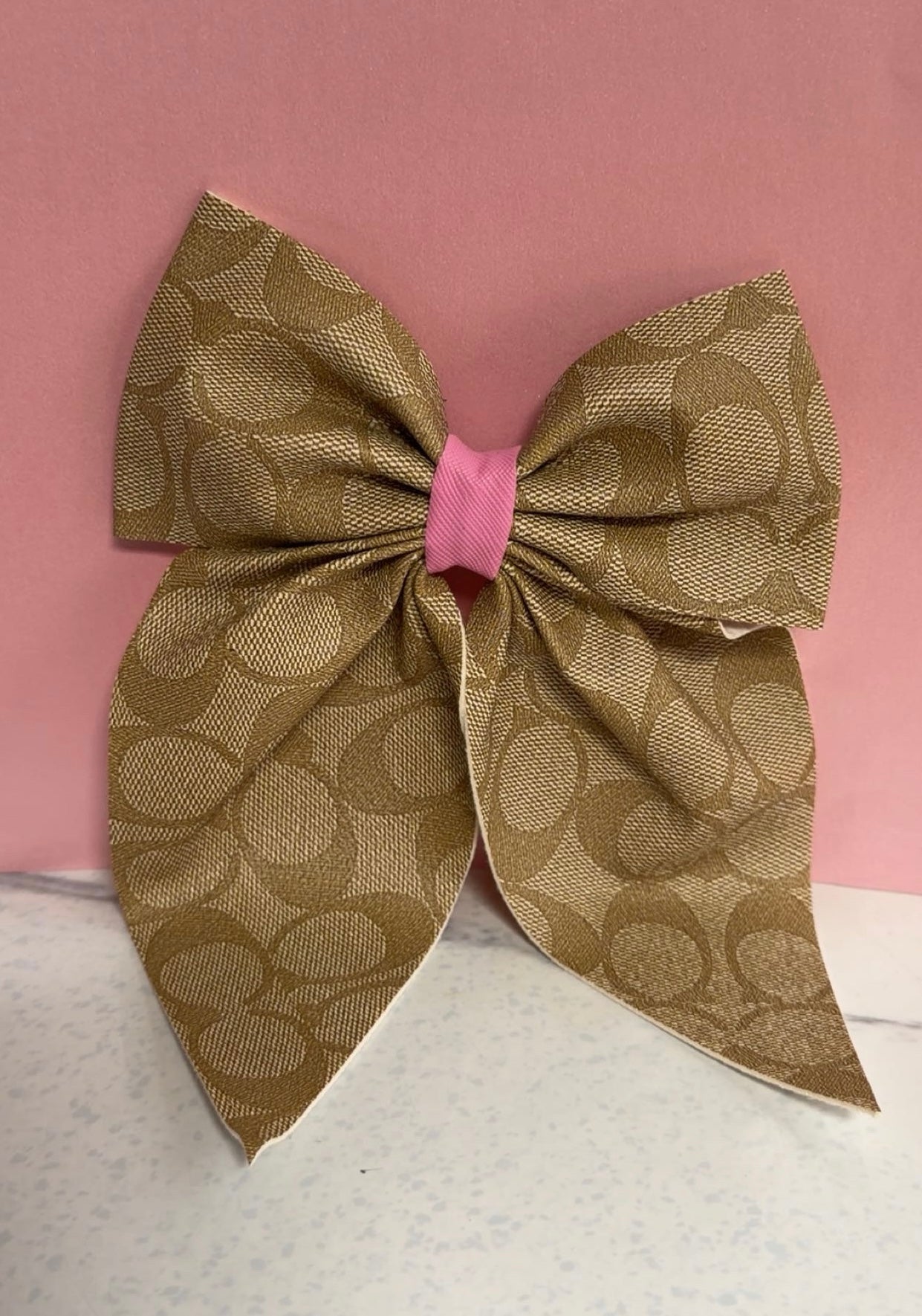 Tan w/ Pink Bow