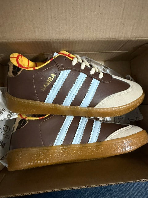 W-oody Shoes