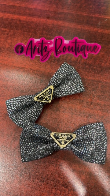 Black Sparkly Pair of Bows